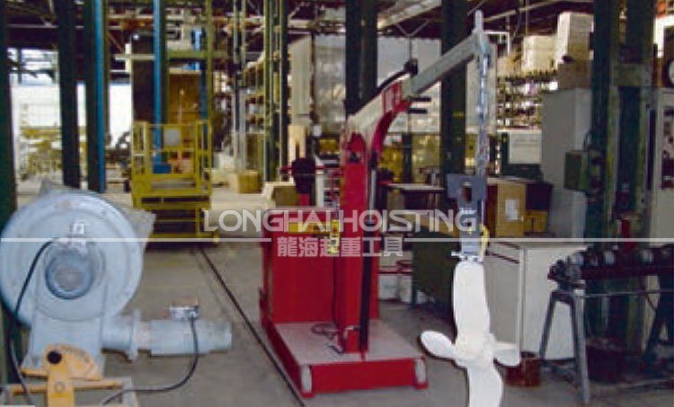 德國配重型電動液壓小吊車(風力發電機公司) 德國配重型電動液壓小吊車(風力發電機公司)